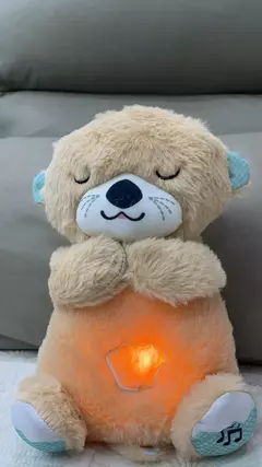 Baby Breath Bear Calmante Otter Plush Toy, Criança Calmante Música, Companheiro do sono, Som e Luz, Presentes de boneca na internet