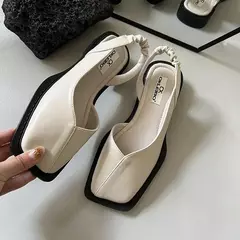 Sandálias femininas planas de elástico, sapato de festa raso, dedo do pé quadrado, elegante, verão, novo, moda, 2024 na internet