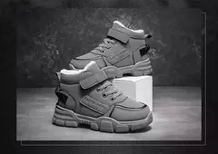 Botas de neve de algodão para crianças, Sapatos quentes grossos, Botas de pele falsa adolescente para crianças, moda tendência, inverno, 2024