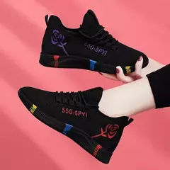 Tenis feminino 2024 mulheres sapatos vulcanizados malha de ar luz tênis macios femininos apartamentos plataforma rendas até sapatos casuais cesta femme na internet