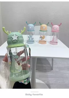 Garrafa de água Deer Horn para crianças, grande capacidade, copo de palha de plástico, estudante, menina kawaii, crianças, desenhos animados, 500ml - comprar online