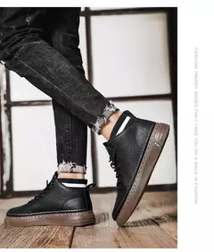 Imagem do Bota masculina de trabalho com sola macia, bota de couro versátil, sapato antiderrapante, casual e moderno, ao ar livre, quatro temporadas, novo, moda