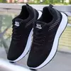 Tênis casual de slip-on masculino, tênis de corrida respirável, tênis e caminhada ao ar livre, na moda, 2024