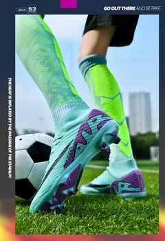 Sapatos de futebol ultraleves antiderrapantes interiores para homens, grampos profissionais, treinamento de grama, tênis original, botas de futebol na internet