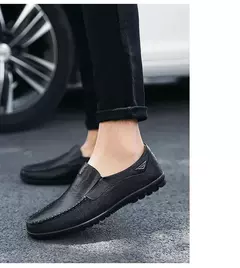 Couro de vaca natural masculino mocassins de couro genuíno italiano, sapatos de vestido masculino, calçado formal, casual, marca, venda na internet