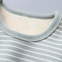 Conjuntos de pijama listrado forrado de pelúcia para crianças, aconchegante, caloroso, projetado para outono e inverno, homewear, adequado para crianças, uso diário e sono