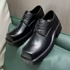 Plataforma de couro coreana Oxfords para homens, deslizamento, fundo grosso, sapatos masculinos de derby, mocassins casuais, dedo do pé quadrado, sapatos formais - comprar online