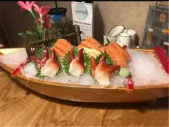 Preto Vermelho Sushi Sashimi Barco, Prato De Marisco, Bandeja De Sashimi De Salm