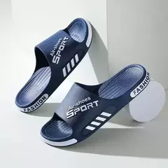 Chinelos de sola macia masculina em PVC, chinelos antiderrapantes, chinelos casuais de praia ao ar livre, banheiro em casa, sandálias de casal, moda, novo - comprar online