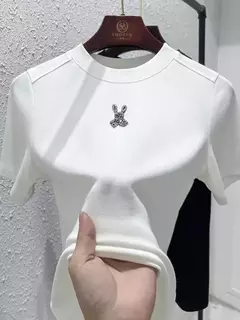 Top de diamante cintilante de manga curta feminino, estrela de diamante, coelho fashion, elástico alto, macio, grandes dimensões, verão, novo, top versátil