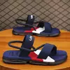 Sandálias de praia antiderrapantes masculinas, resistente ao desgaste, desodorante, chinelos de direção, sola macia na areia, verão