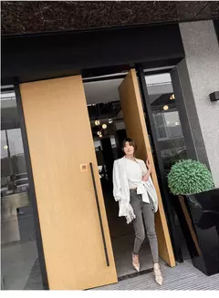 Imagem do Salto alto clássico em couro genuíno para mulheres, sandálias rebite, bombas pontiagudas, preto, fino, festa, casamento, verão, moda, 2024