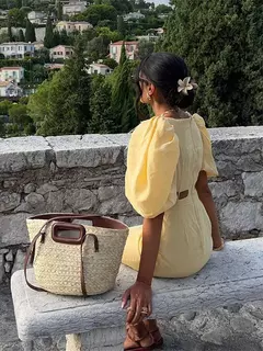 Vestido midi elegante e recortado para mulheres, gola quadrada, manga folhada, vestido de fenda para senhora, elegante moda de festa, amarelo, verão, 2024 - comprar online