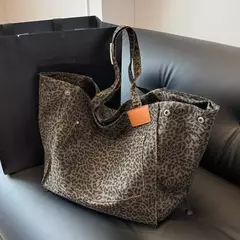 Oversized leopardo imprime sacos de ombro para mulheres lona deformável grande capacidade totes compras 2024 inverno novas bolsas luxo na internet