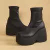 Botas de plataforma chunky gótica para mulheres, botas de couro macias, sapatos de caminhada sexy, sola Matsuke confortável, tamanho 42, nova marca, 2024