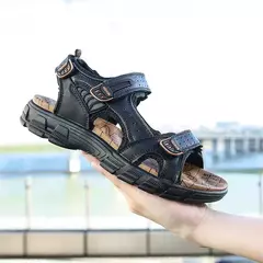 Sandálias masculinas de couro para menino, sapatos de grife da moda, verão, marca original, 2024 - Wolf Magazine