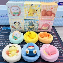 Genuíno conjunto pokemon modelo anime lazer tempo série figura slowpoke charmander gonbe rowlet interior do carro brinquedos de posição de dormir - loja online