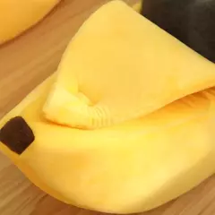 Cama para animais de estimação em formato de banana, tapete confortável para ninho de gato, almofada de inverno, quente, macio, engraçado, saco de dormir para gatinhos, acessórios fofos e aconchegantes para cães - Wolf Magazine