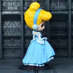 Disney 14cm versão Q Príncipes Cinderela PVC Figuras de Ação Modelo Boneca Brinquedos - comprar online