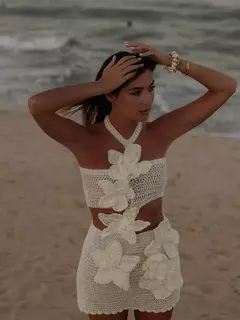 Mini vestido de malha de flor oco feminino, sem mangas, sem encosto, camada dupla, cabeçada irregular, moda feminina, verão - loja online