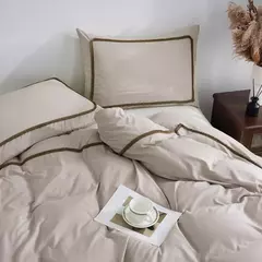 Soft Lightweight Duvet Cover Set, suave cama para baixo, bola Consolador, linha geométrica cama, toda a temporada, branco e cáqui, 3pcs - Wolf Magazine