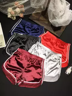 Novo 2023 Mulheres Shorts Verão Seda Fino Praia Casual Branco Egde Shorts Hot