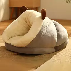 Quente pequeno cão canil cama respirável casa do cão bonito chinelos em forma de cama do cão gato saco de dormir dobrável lavável casa para animais de estimação - loja online