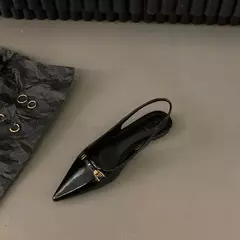 Sandálias casuais de couro PU para mulheres, deslizamento de strass no apartamento, dedo apontado feminino, sandálias elegantes, saltos da moda - loja online