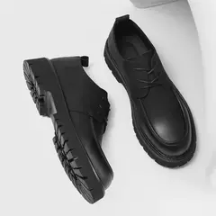 Sapatos casuais de couro grande para homens, plataforma preta original, fundo grosso, sapatos de cavalheiro, sapatos de segurança ao ar livre