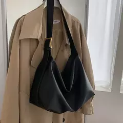 Bolsa Boston de couro PU para mulheres, bolsa de ombro de grande capacidade, bolsas crossbody, design de travesseiro vintage, casual - Wolf Magazine