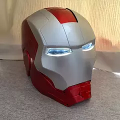 Em estoque marvel vingadores homem de ferro capacete adulto criança modelo cosplay 1:1 luz led ironman máscara figura ação brinquedos crianças presente na internet