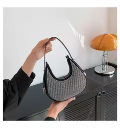 Bolsas transversais de couro PU de diamantes corrente para mulheres monocromáticas bolsas de ombro de verão femininas - comprar online