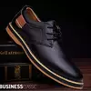 Oxfords-vestido de couro genuíno masculino, brogue, com renda para cima, sapatos casuais masculinos italianos, mocassins de marca de luxo, mocassins plus size 38-48