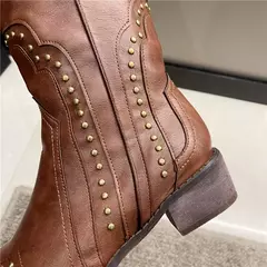 Botas góticas cravejadas para mulheres, joelho alto, couro curto, salto baixo, vaqueiro ocidental, designer de luxo, sapatos de rock novos, vintage, ocidental, 2024 na internet