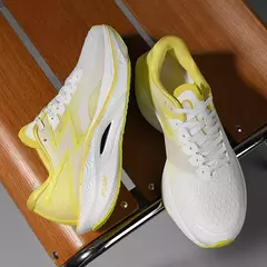 Tênis de corrida leve para homens e mulheres, tênis durável, amortecedor, sapatos casuais de caminhada, alta qualidade, novo, mais vendido na internet