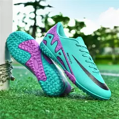 Sapatos de futebol ultraleves longos dos homens, grampos respiráveis, botas de futebol indoor, tênis de treinamento, venda quente, novo, transporte da gota - comprar online