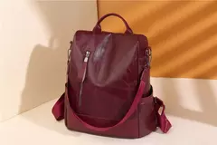 Imagem do Bolsa de ombro antiroubo de couro macia para mulheres, mochila de moda simples, designer de grande capacidade, alta qualidade, nova, 2023