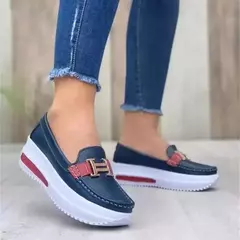 Sapatos femininos de couro vulcanizado em PU, tênis de dedo redondo, casual, boca rasa, slip-on, feminino, diário, impermeável, na moda - Wolf Magazine