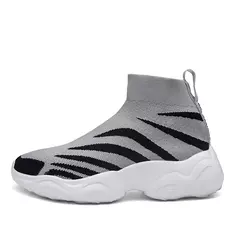 Sapatos masculinos de corrida, tênis de tamanho grande, sola grossa, sapatos esportivos de rua, hip-hop, meia casual e bola retrô 38-48 na internet