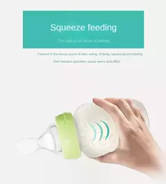Baby's BPA Free Toddlers Training Feeding Colher de silicone macio ponta forma alimentador de mamadeira Gadgets de bebê Utensílios de bebê - comprar online