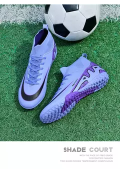 Botas de campo de futebol profissional para homens, grampos antiderrapantes, sapatos de treinamento de grama interna para crianças, sociedade original na internet