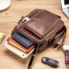 Imagem do Bolsa de ombro multifuncional para homens Couro Crossbody Bag Bolsa de alta capacidade
