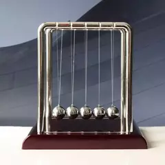 Newton's Cradle Metal Pêndulo, Educacional Física Brinquedo, Square Design, Energia Cinética, Escritório Stress Reliever, Ornamento Equilíbrio Bola na internet