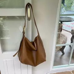 Imagem do Bolsa Boston de couro PU para mulheres, bolsa de ombro de grande capacidade, bolsas crossbody, design de travesseiro vintage, casual