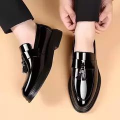 Imagem do Fotwear-Deslizamento em sapatos de couro para homens, Sapatos Formais De Borla, Respirável Dirigindo Oxfords Preguiçoso, Roupa masculina de escritório, Festa de casamento