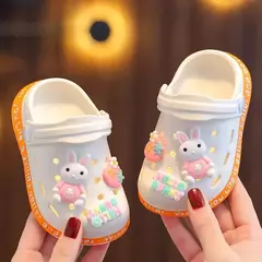 Chinelos bonitos dos desenhos animados das crianças com solas macias, Baby Bags Sapatos perfurados, Home and Baby Sandals - comprar online