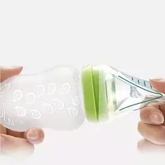 Baby's BPA Free Toddlers Training Feeding Colher de silicone macio ponta forma alimentador de mamadeira Gadgets de bebê Utensílios de bebê