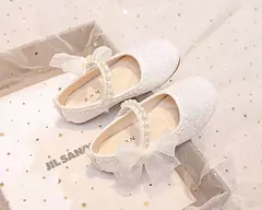 Mary Janes antiderrapante para meninas, arco lateral, pérolas, sapatos elegantes de princesa, sapatos chiques para crianças, festa, shows de casamento, moda infantil, 2024 - comprar online
