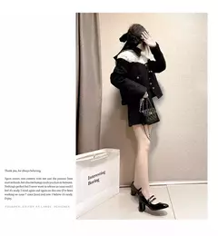 Sapatos Mary Janes de fivela dupla feminina, couro envernizado, cabeça quadrada, salto quadrado, cor sólida, primavera, outono, 2022 - Wolf Magazine