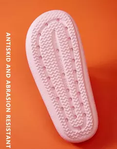 Moda fivela de plataforma grossa chinelos mulher em casa sola macia eva nuvem slides sandálias verão 2023 não deslizamento praia flip flops na internet
